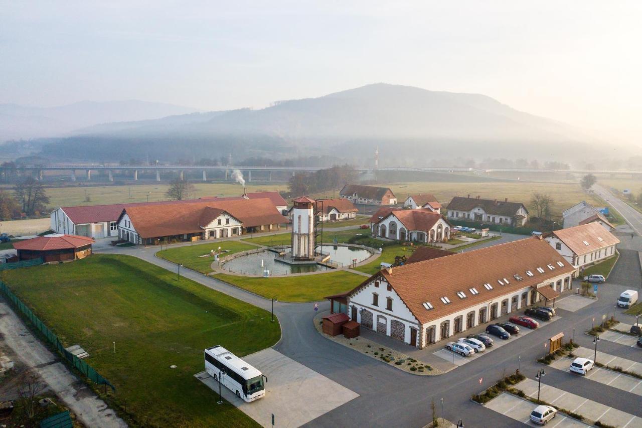 Rezort Masarykov Dvor Pstrusa Exterior photo